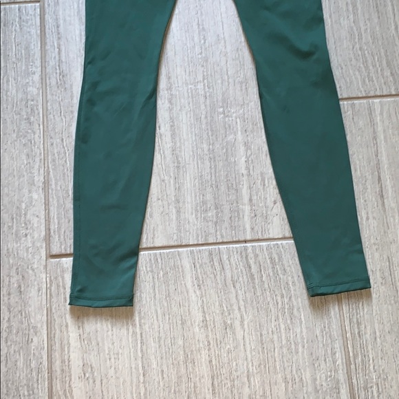 Fabletics Leggings - Picture 3 of 6